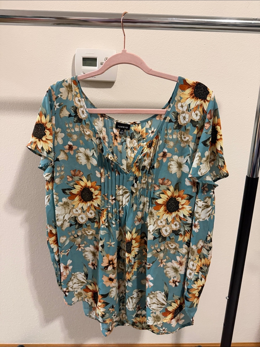 torrid Teal Sunflower Pintuck Flutter Sleeve Blouse